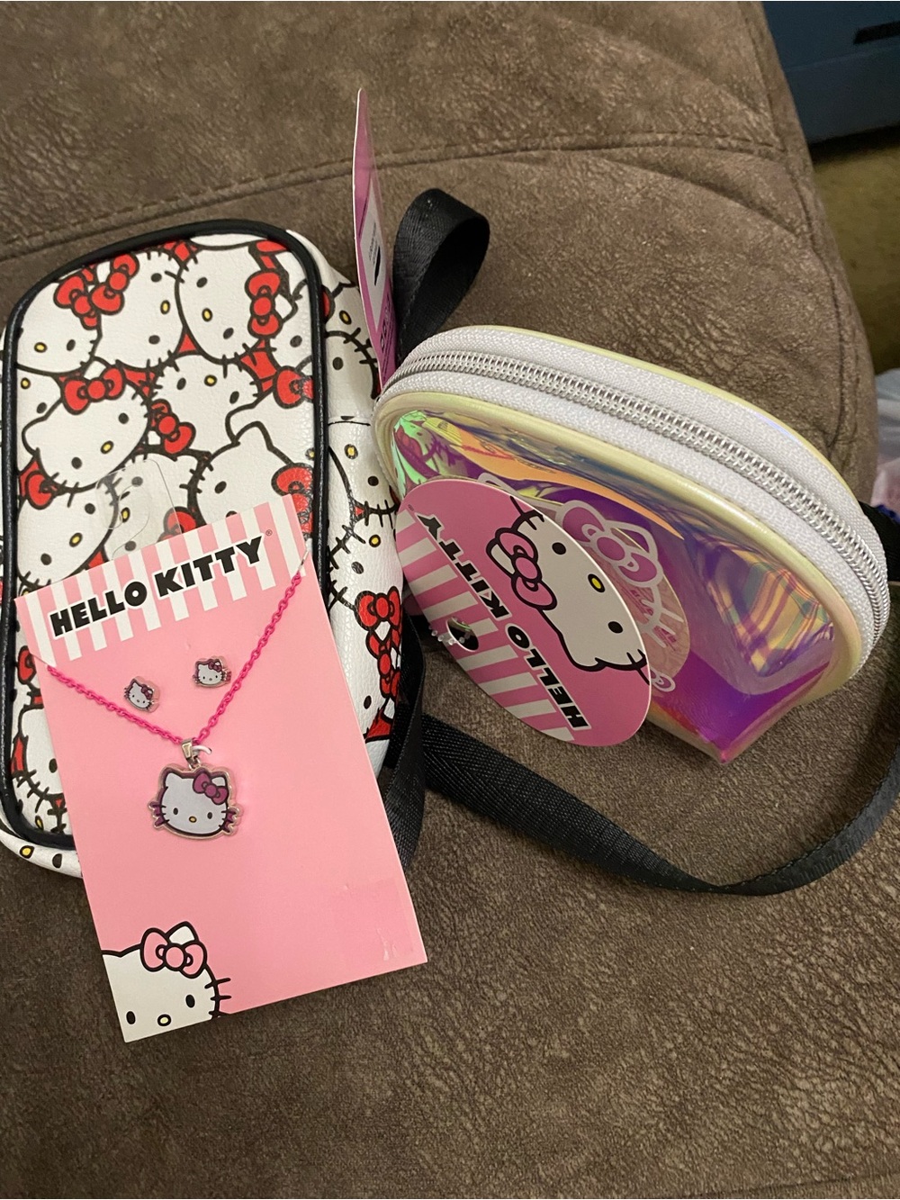 Hello Kitty Pink Necklace with Crossbody and Iridescent Pouch - Picture 2 of 5